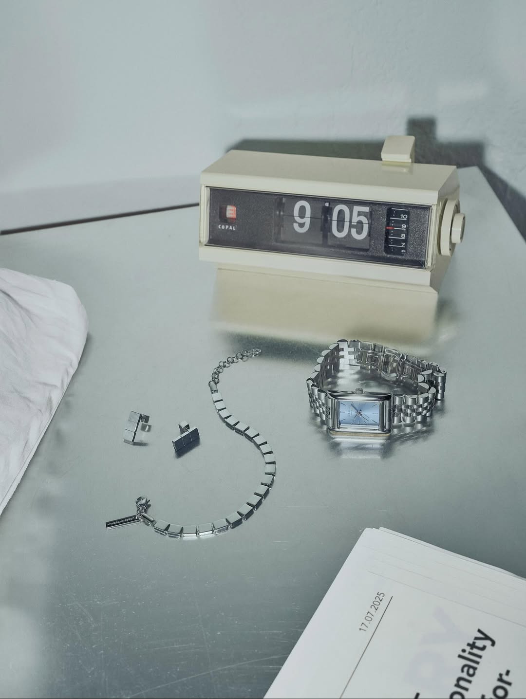 Liebeskind |  Oct. 25