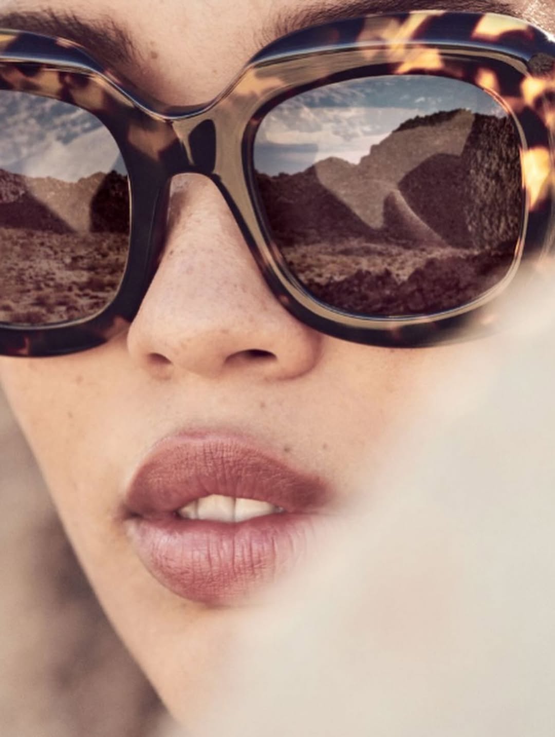 Oliver Peoples |  Dec. 25