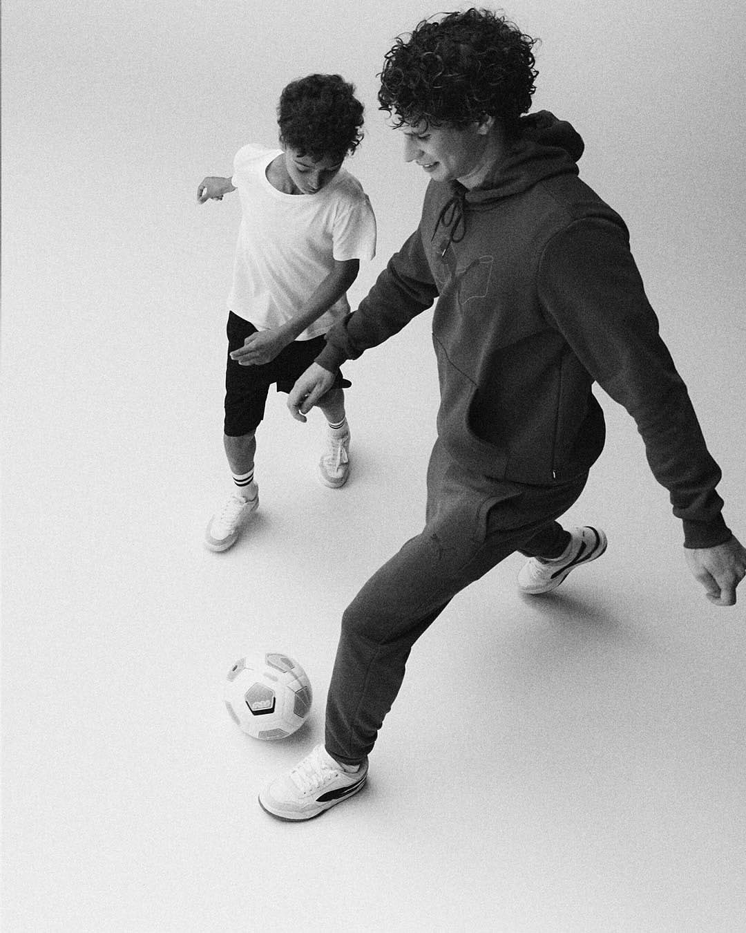 Stadium Outlet |  Oct. 25