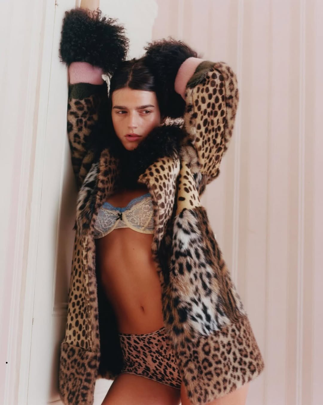 CHARLOTTE SIMONE |  Nov. 25