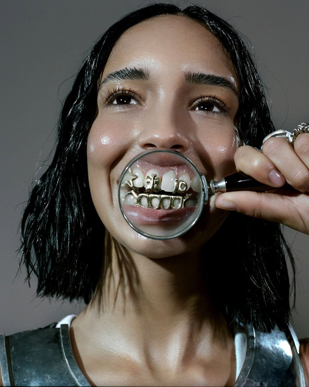 L'Officiel Belgium |  Dec. 25