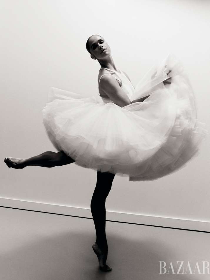 Harper's Bazaar US |  Oct. 25