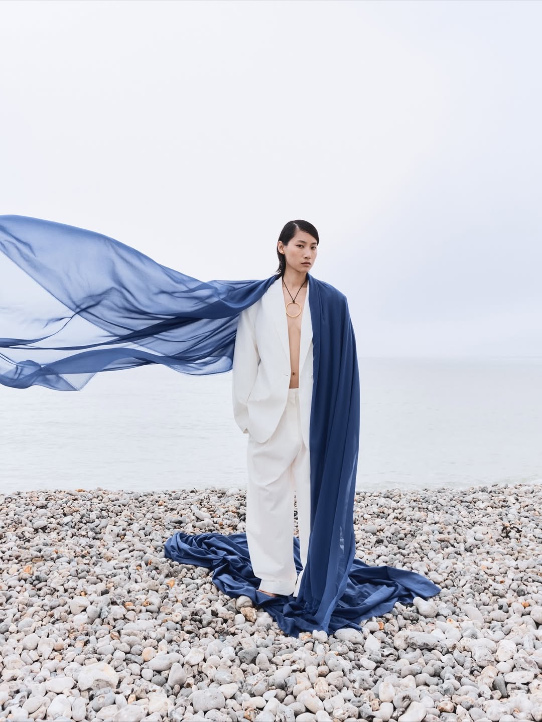 Helmut Paris |  Oct. 25