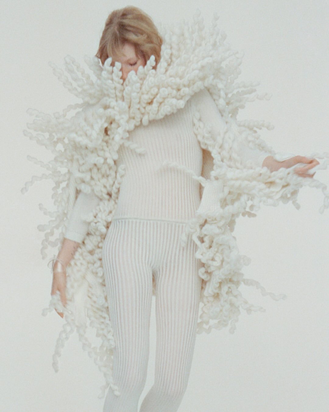 Harper’s Bazaar France |  Dec. 25