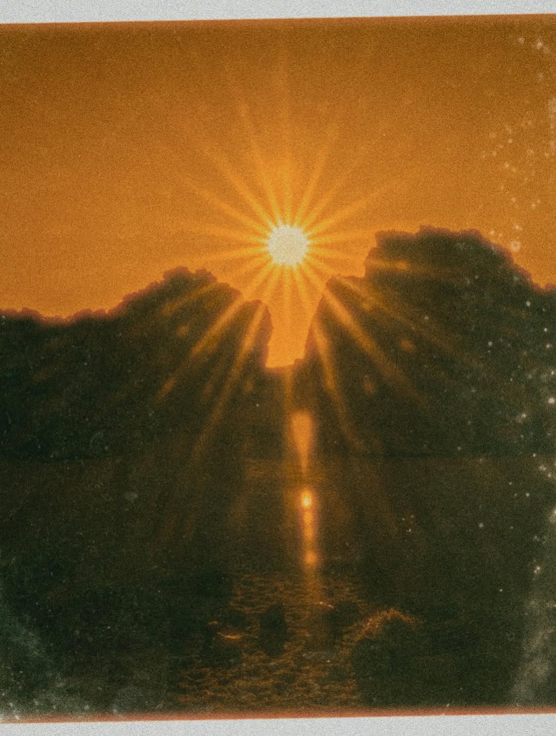  Aug. 25