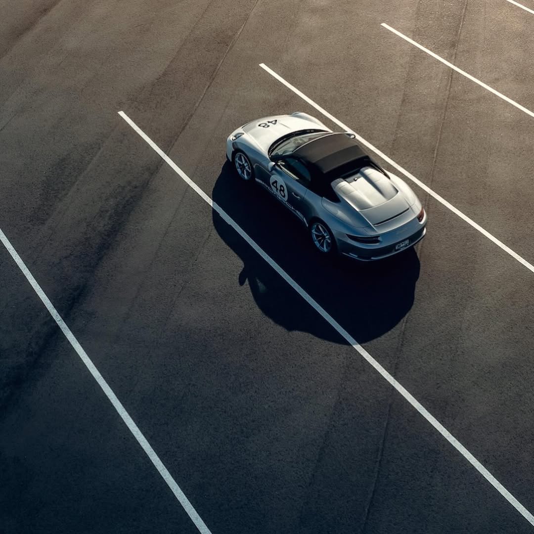 Porsche |  Sep. 25
