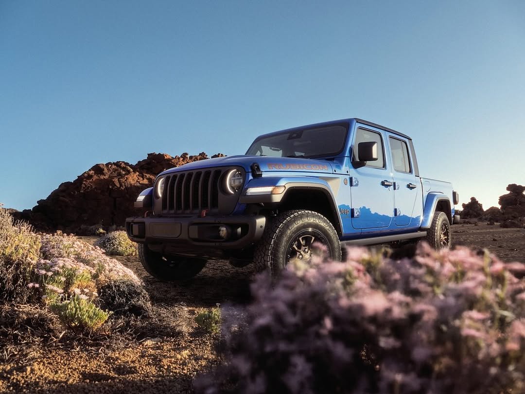 Jeep |  Sep. 25