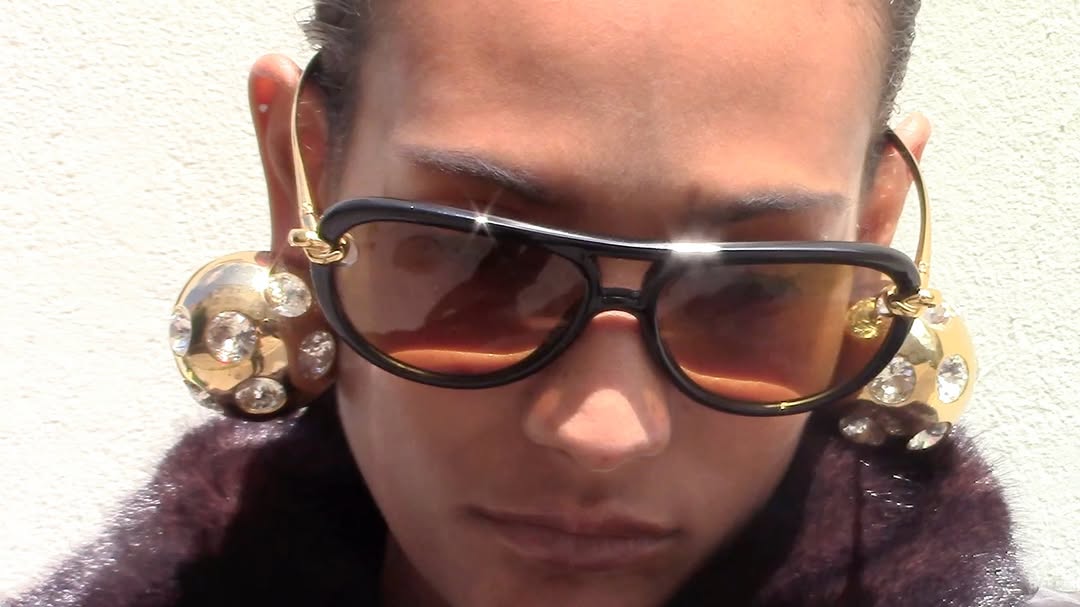 Crista Leonard X Holiday Magazine