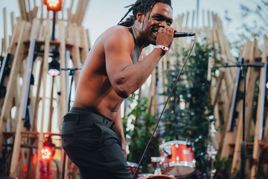  Aug. 25