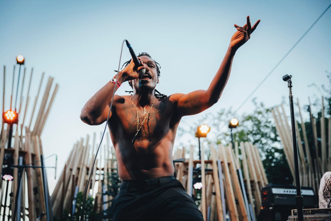  Aug. 25