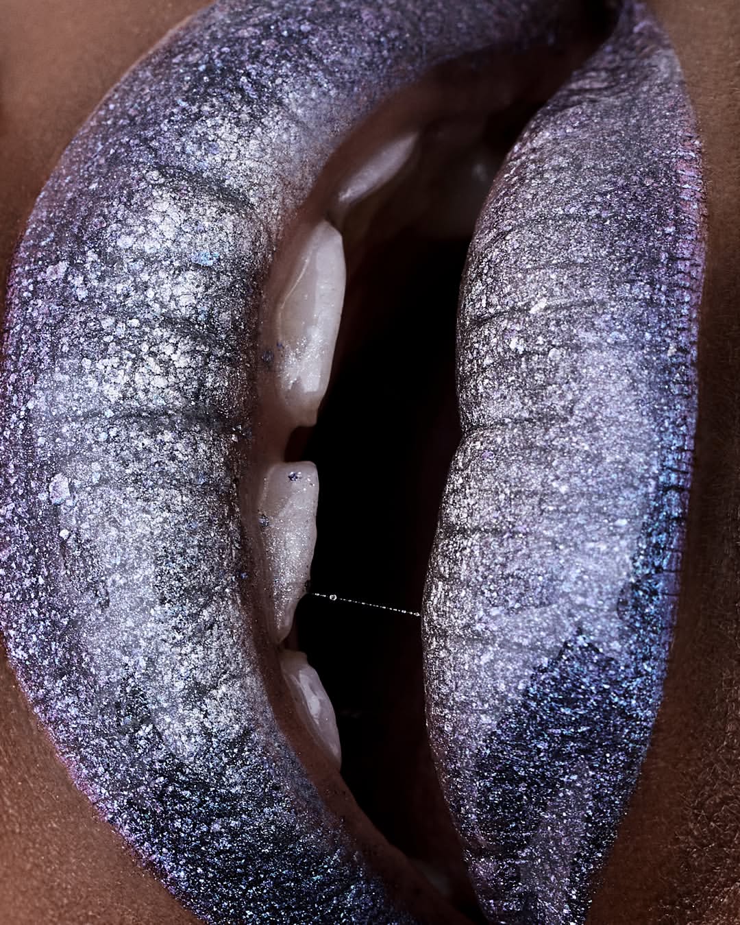 GLAMOUR SA |  Nov. 25