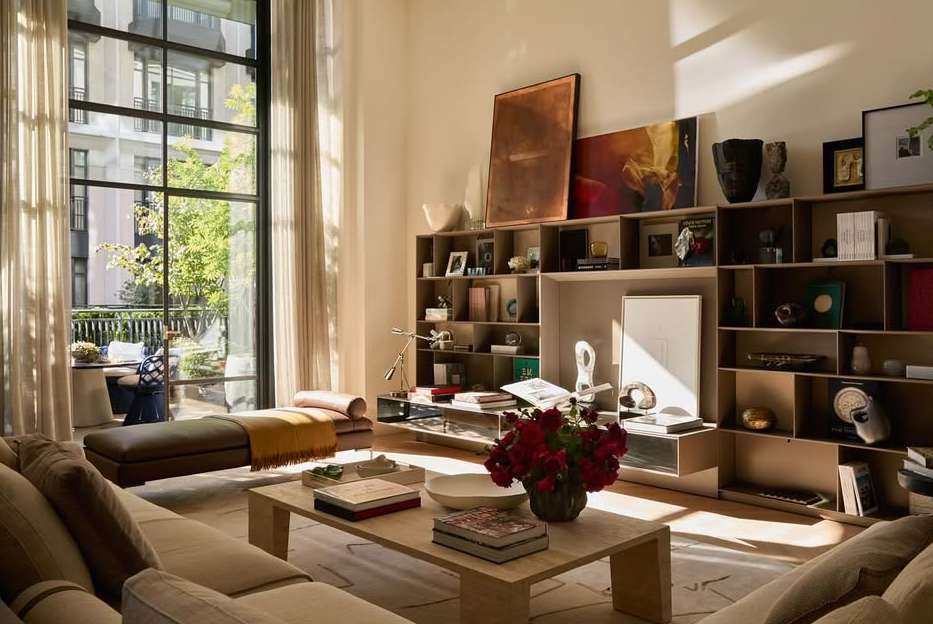 Helen Cathcart X The Whiteley