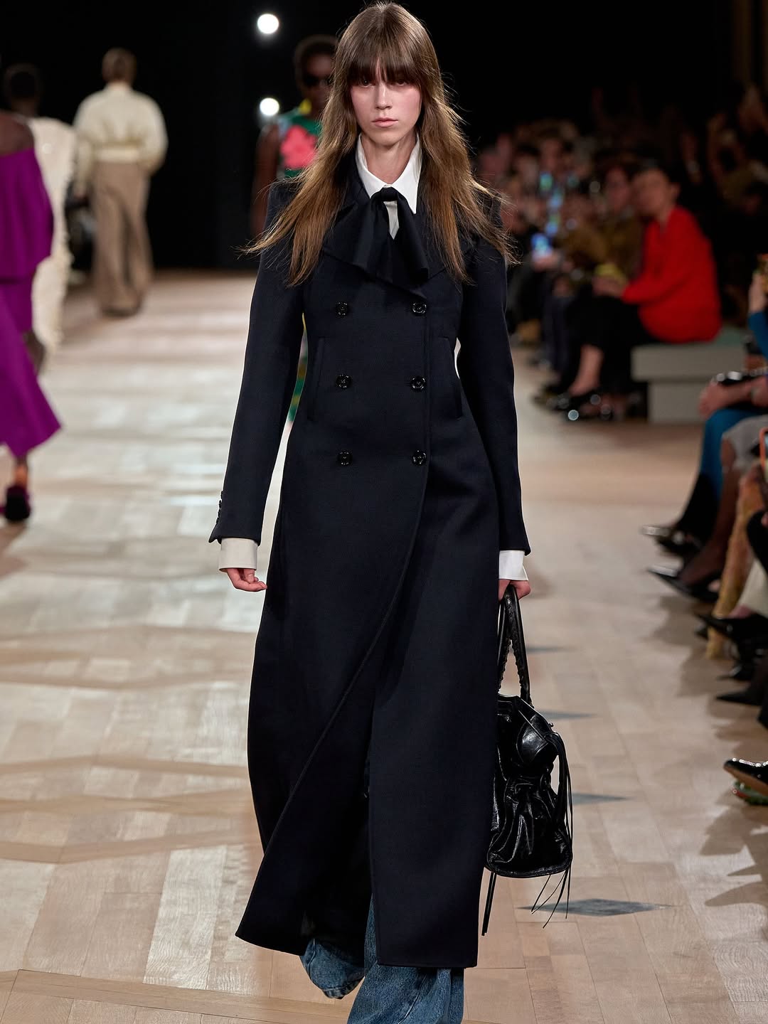 @balenciaga SS26 Show by @pppiccioli 