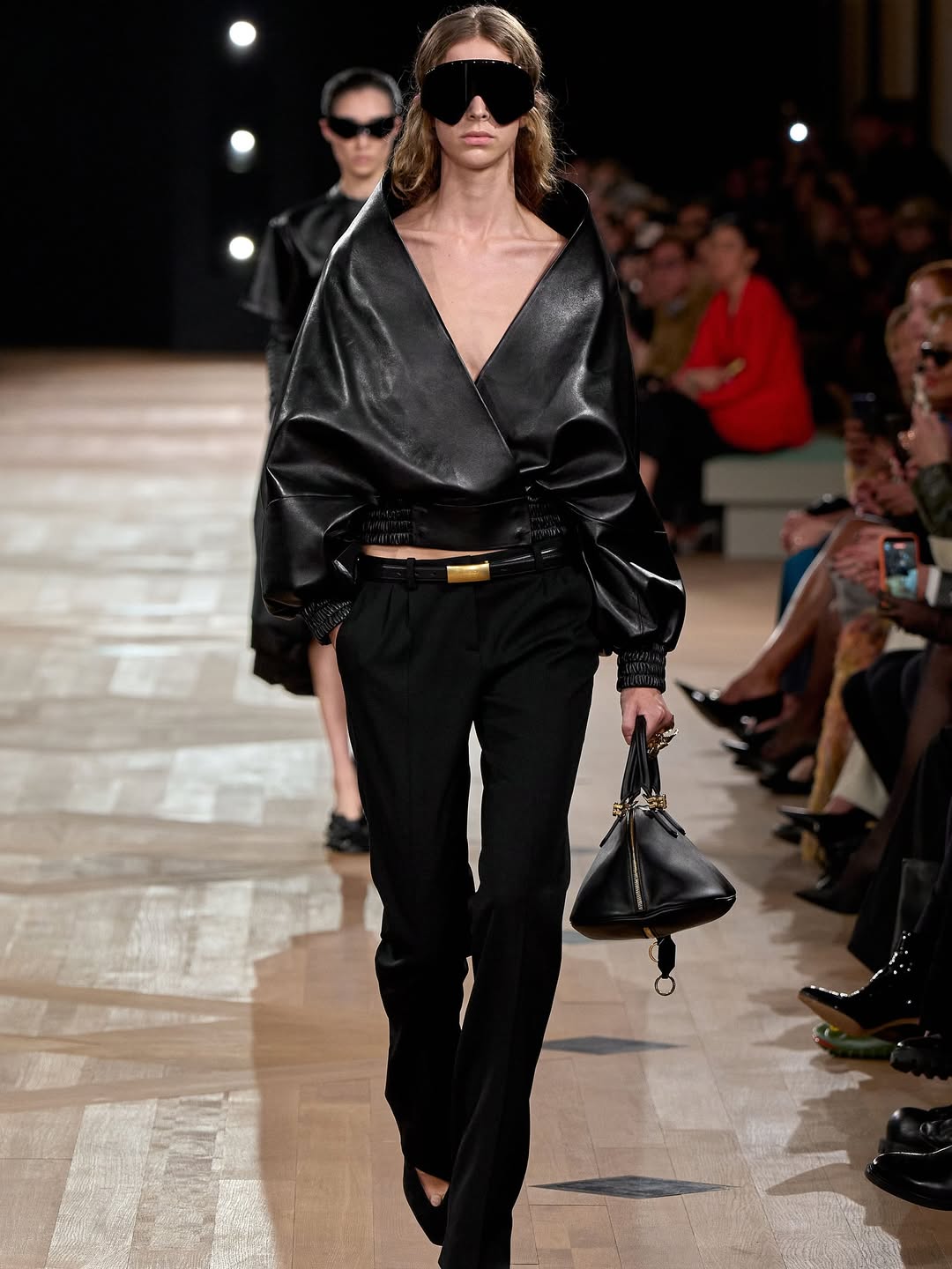 @balenciaga SS26 Show by @pppiccioli 