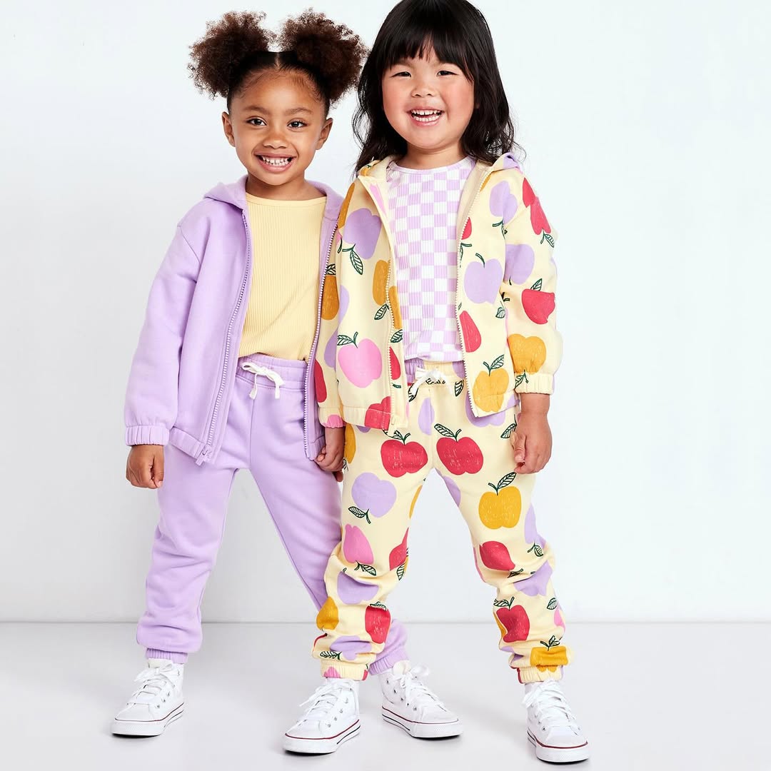 Old Navy |  Aug. 25
