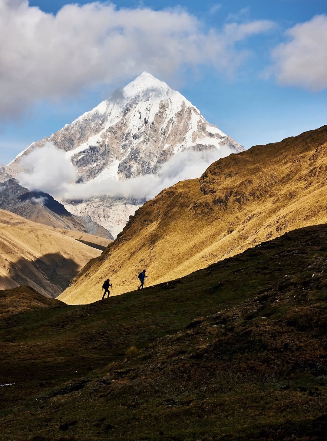 Conde Nast Traveller |  Oct. 25