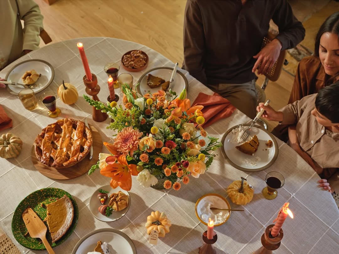 1800Flowers |  Nov. 25