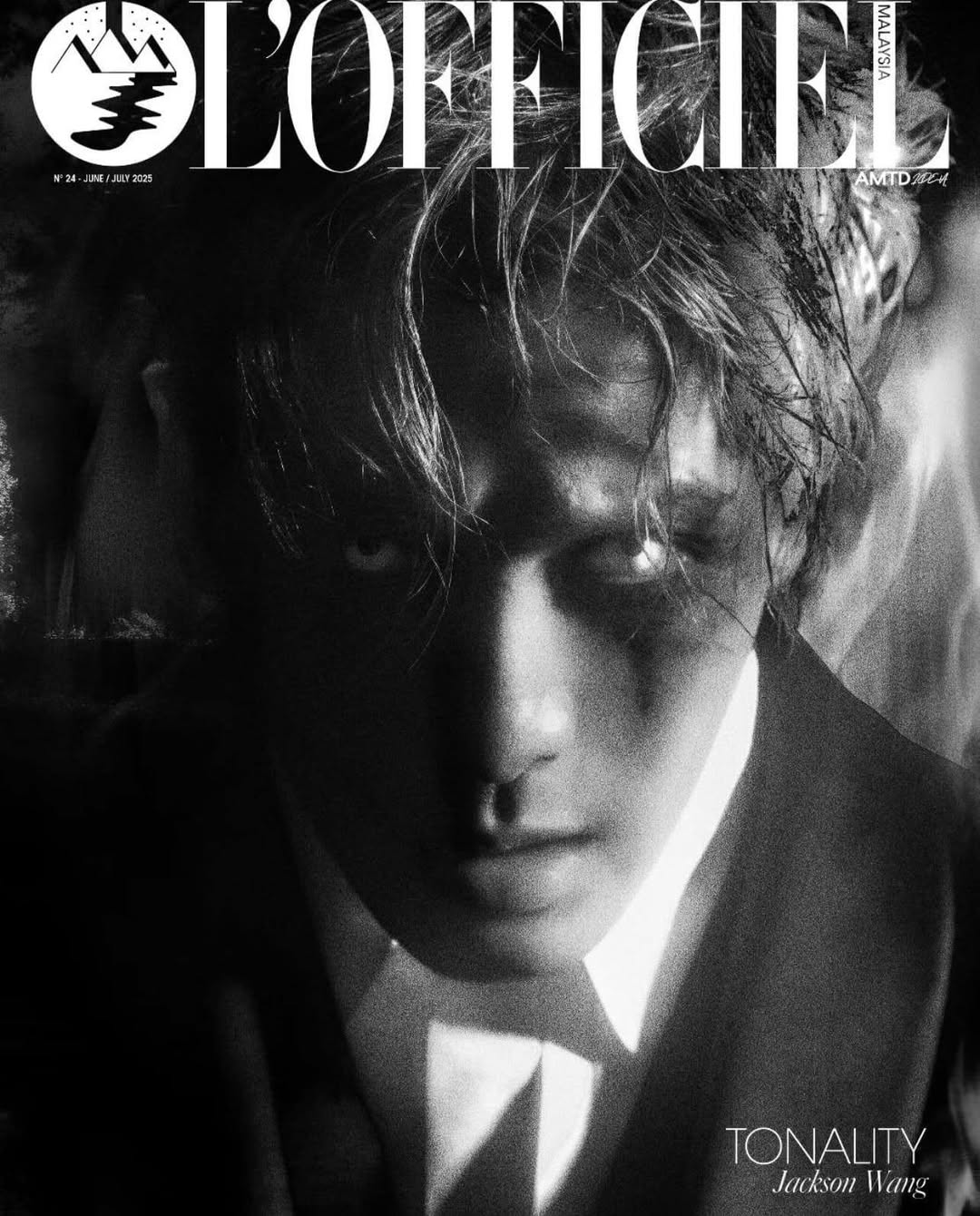 L’Officiel Magazine |  Nov. 25