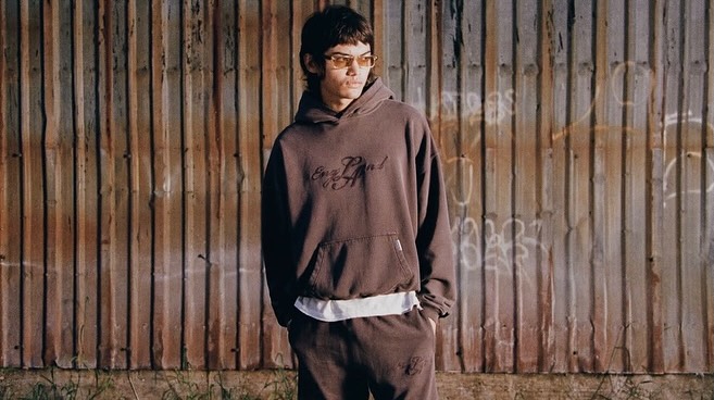 engLAnd @representclo campaign shot @flashbx.studi...