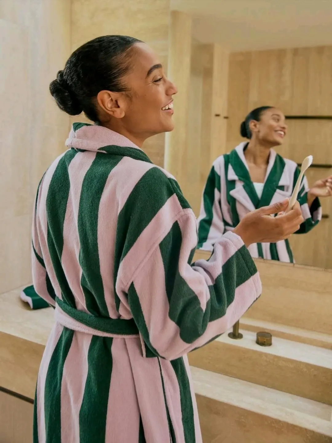 Hommey⁣ |  Nov. 25