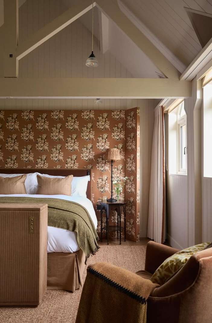 The Grove Hotel |  Jun. 25