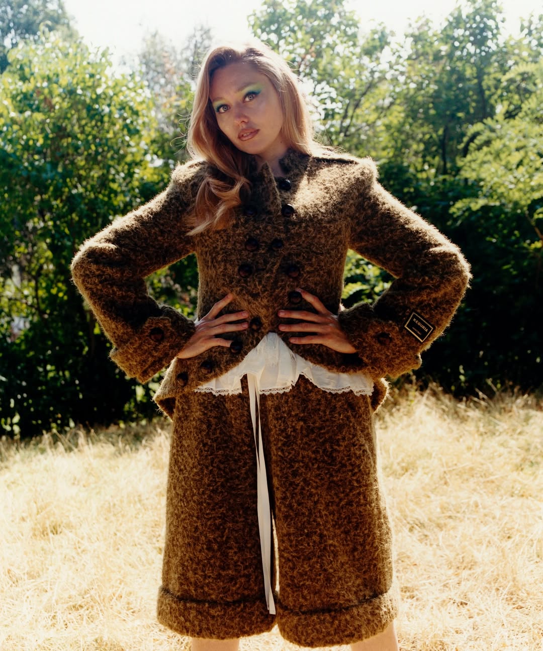 V Magazine |  Oct. 25