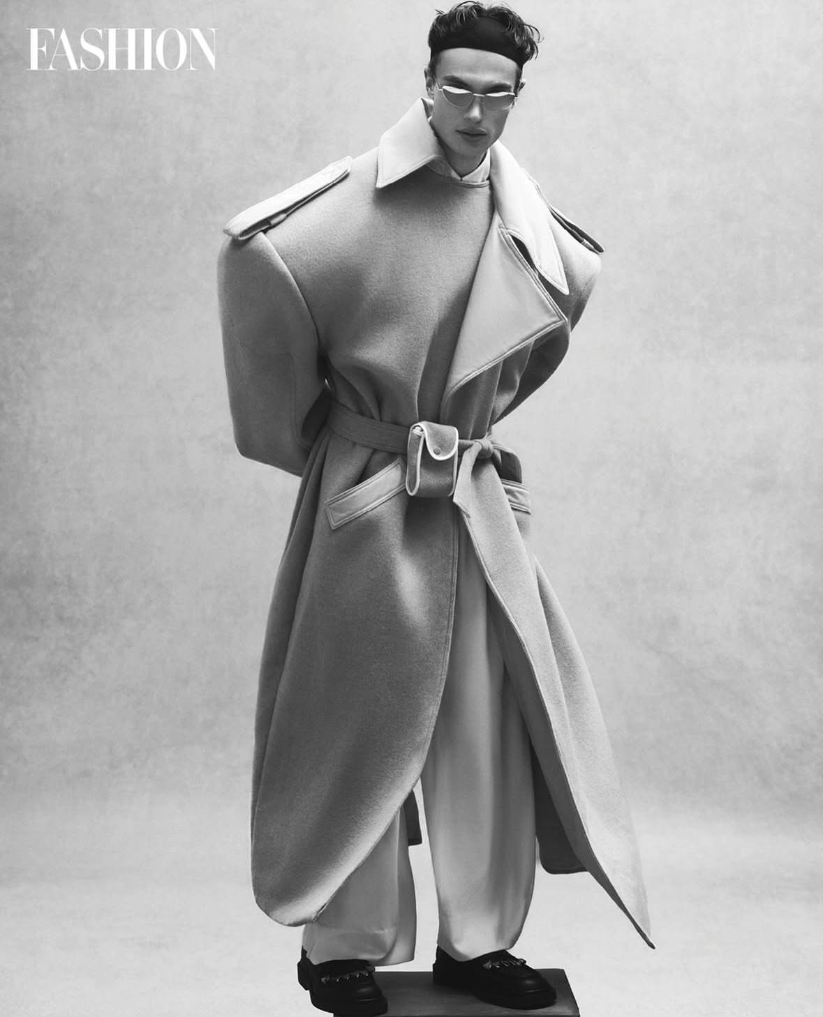 Here is a glamourous option without any dashes or ...