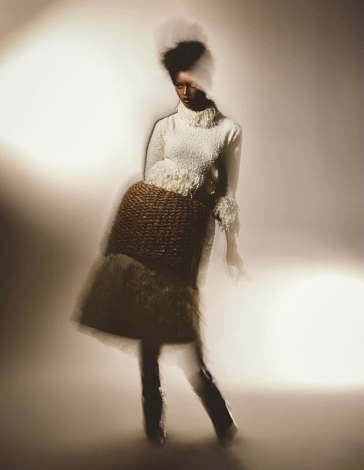 Pure presence and magnetic energy.