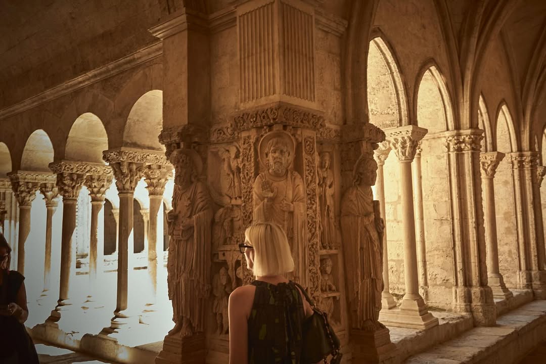 slider image