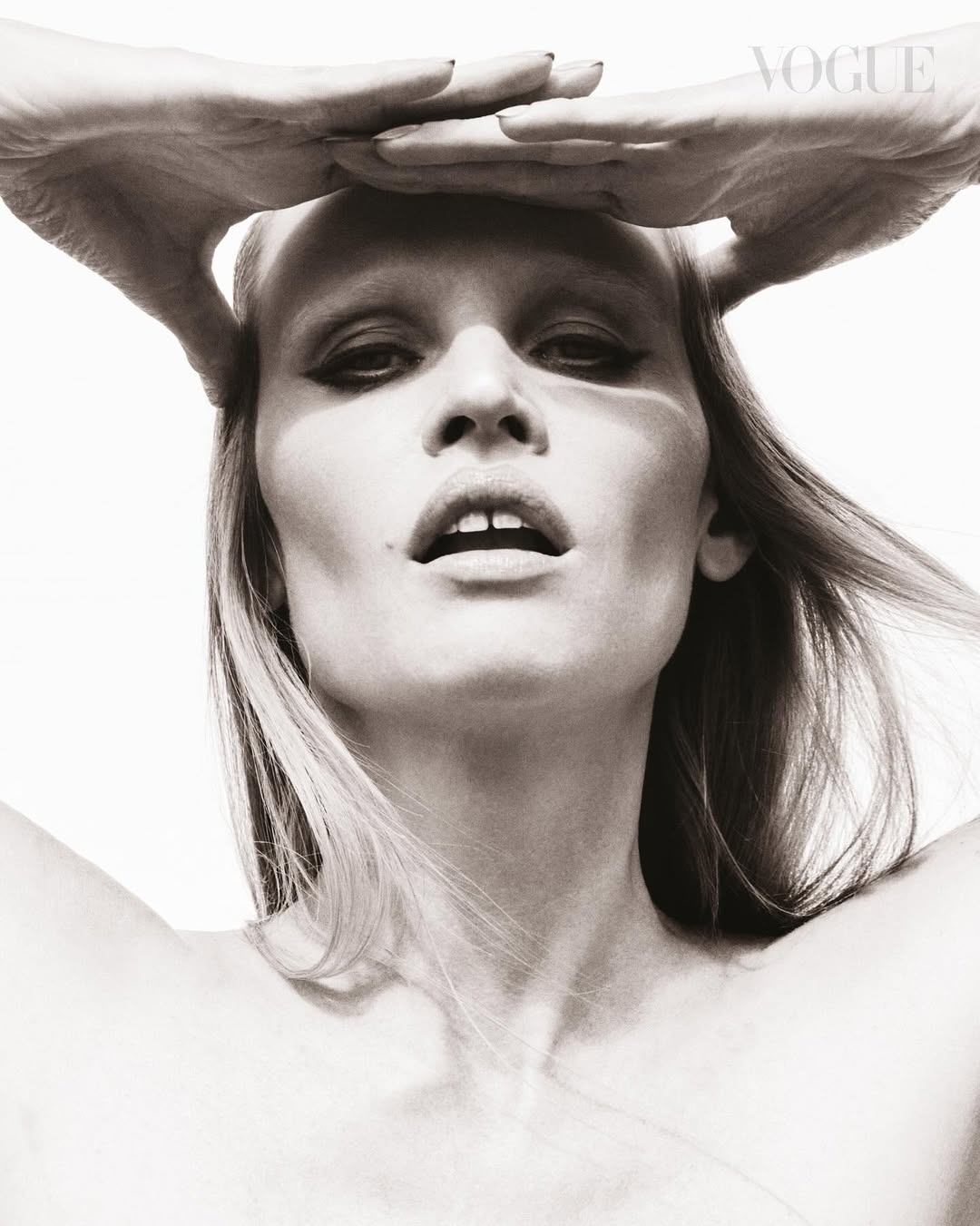 VOGUE SINGAPORE SEPTEMBER ISSUE featuring LARA STO...