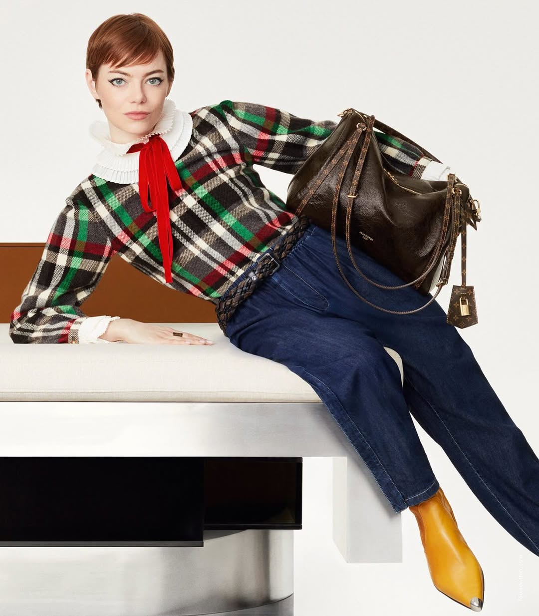 LOUIS VUITTON FALL WINTER 2025 CAMPAIGN starring E...