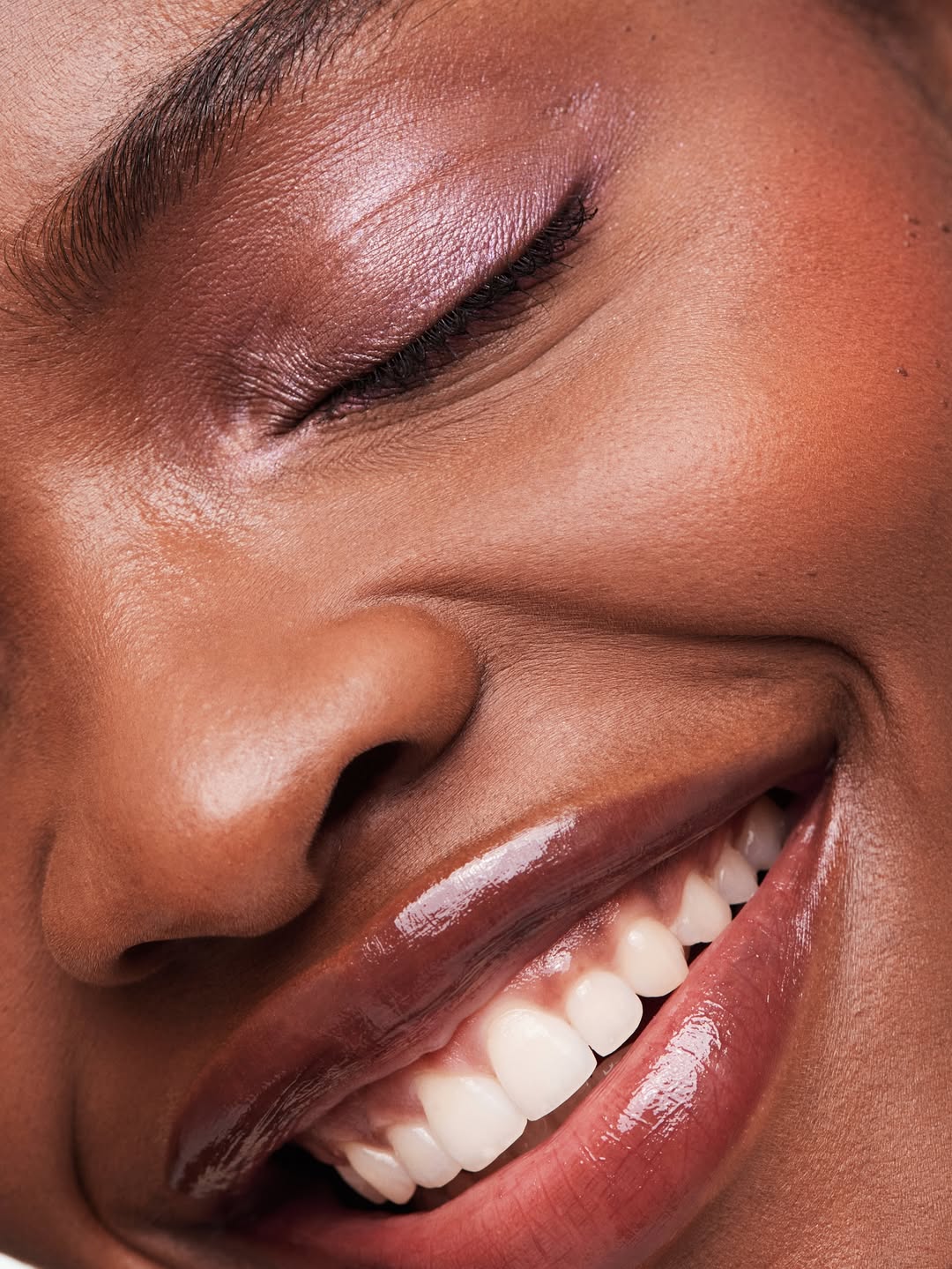 bareMinerals |  Oct. 25