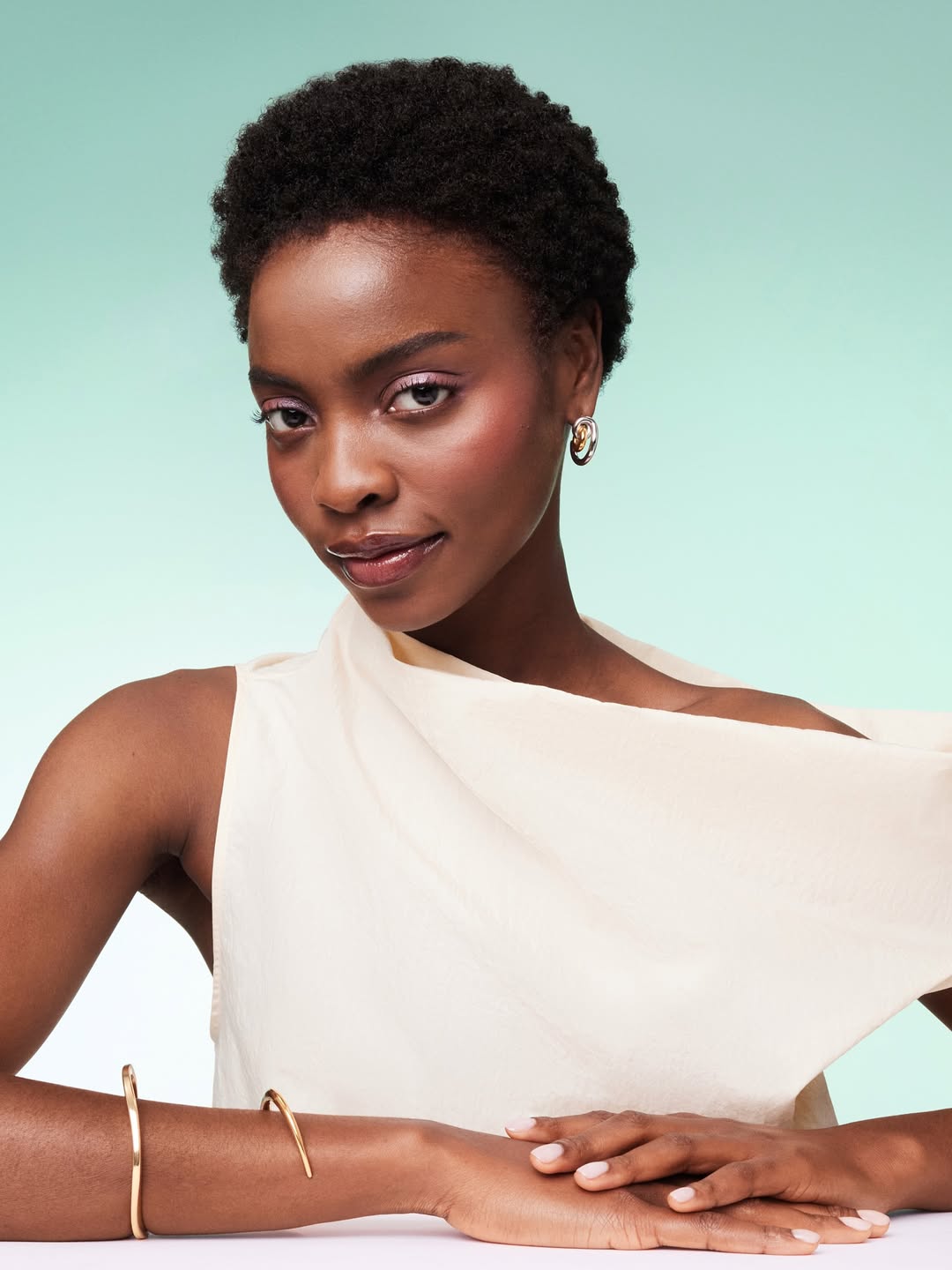 bareMinerals |  Oct. 25