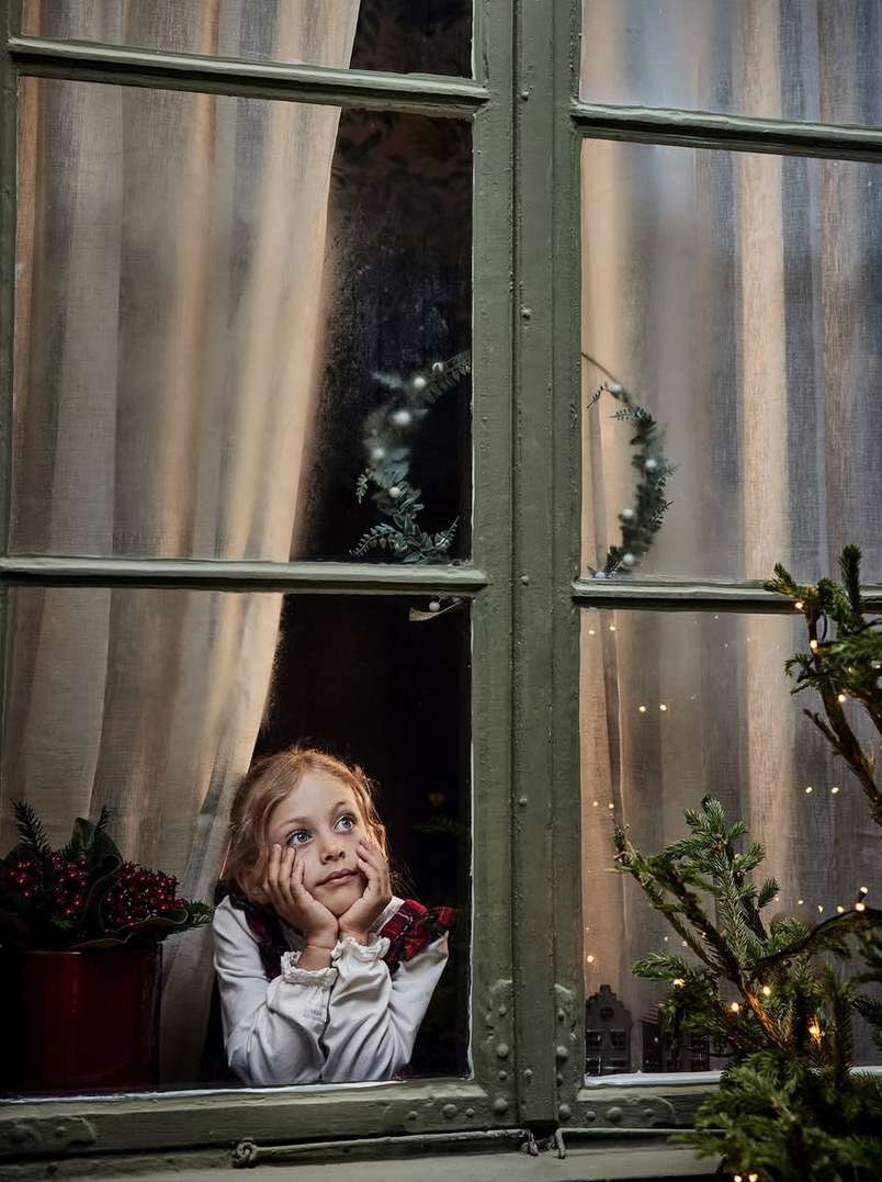 KID Interior |  Dec. 25