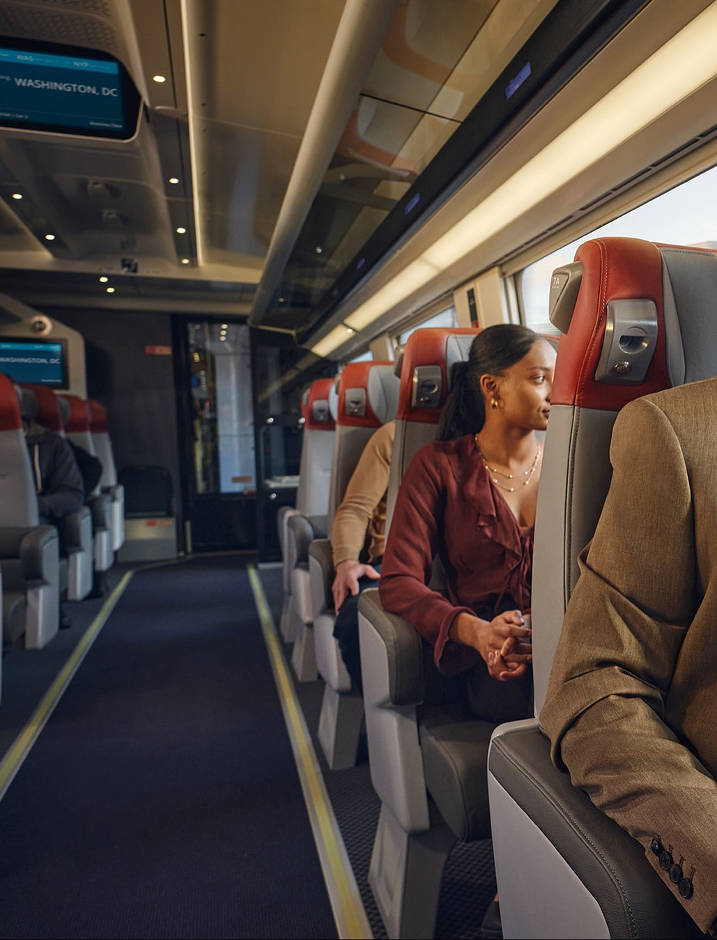 Images by @jaredchambers capturing the new @amtrak...
