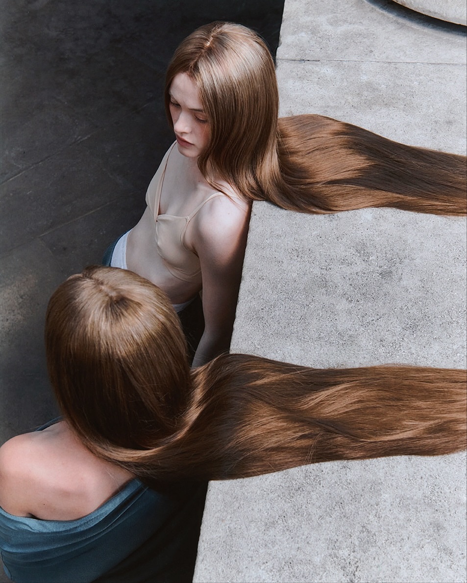 Lara Angelil (@laraangelil) photographs a visual t...