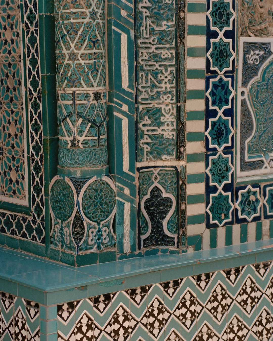 Holiday Magazine |  Oct. 25