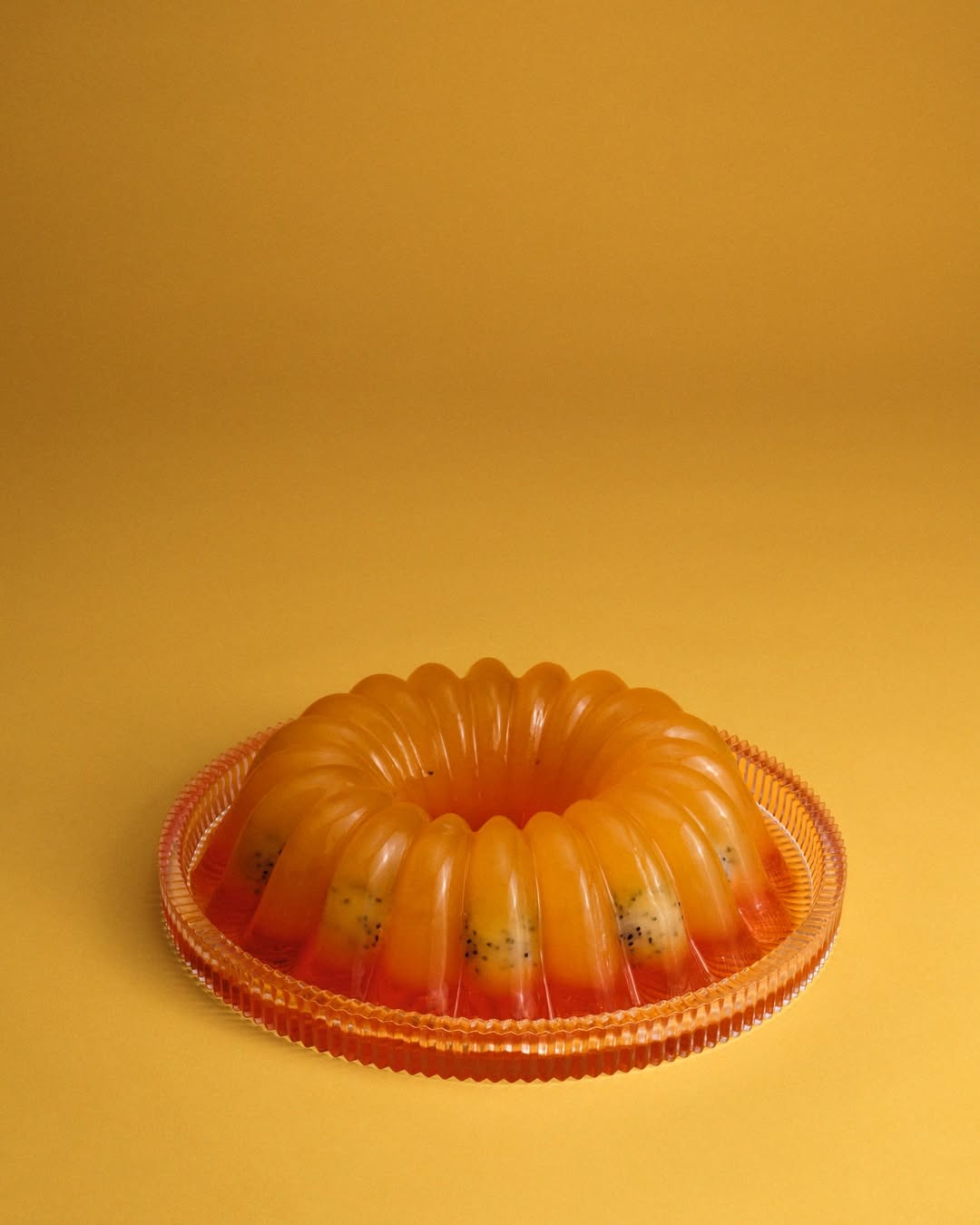 Lucia Bell-Epstein (@luuuuush) photographs the @re...