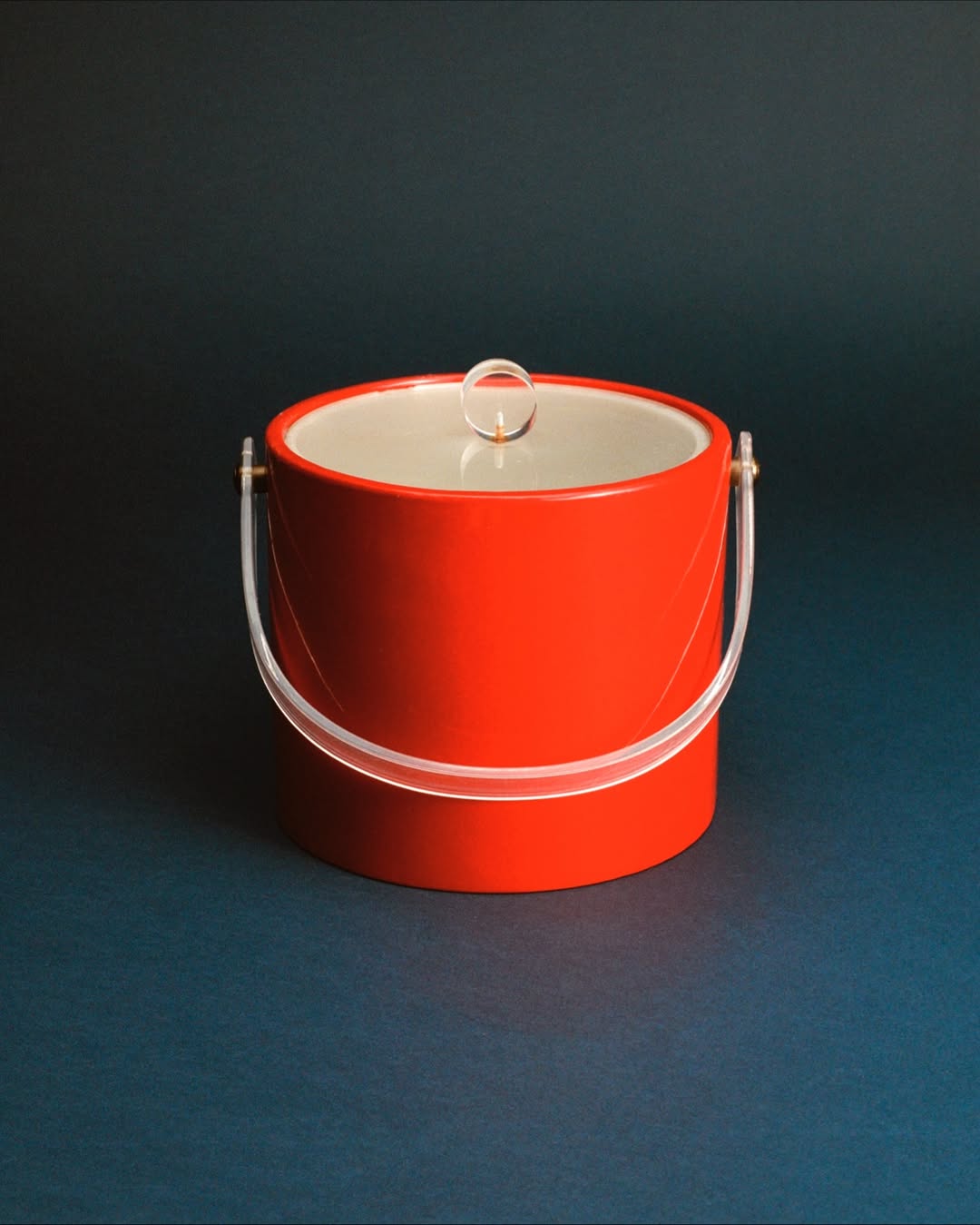 Lucia Bell-Epstein (@luuuuush) photographs for @re...