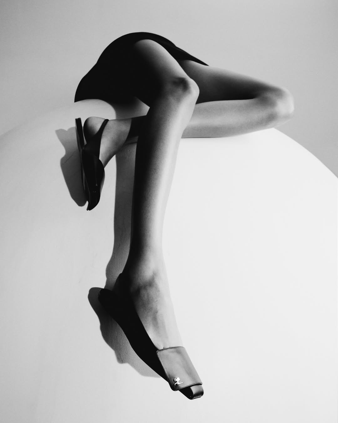 Courrèges photographed by @samrocksamrock 