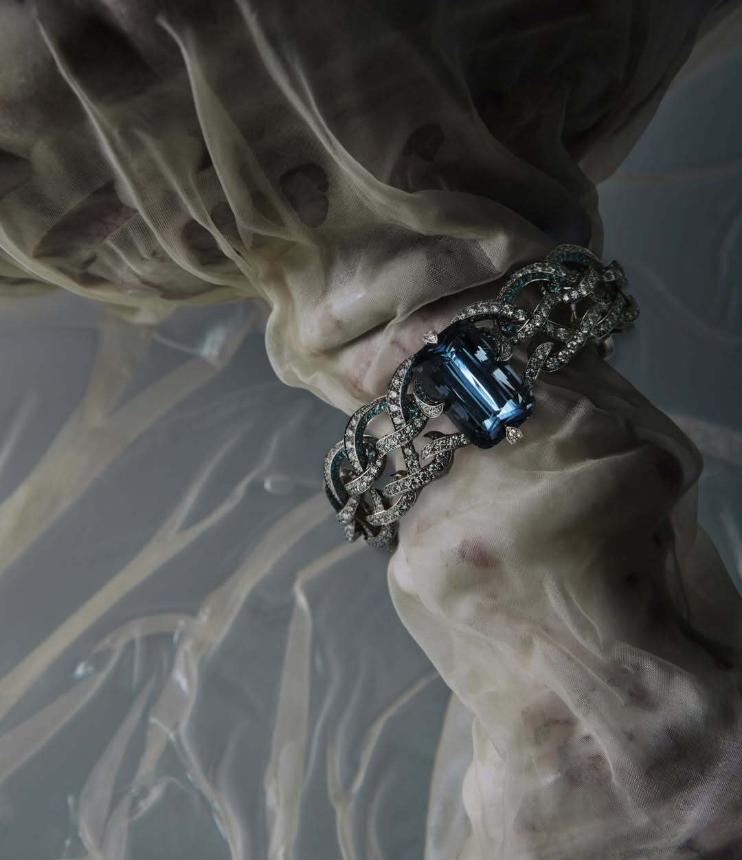 Vogue Arabia |  Oct. 25