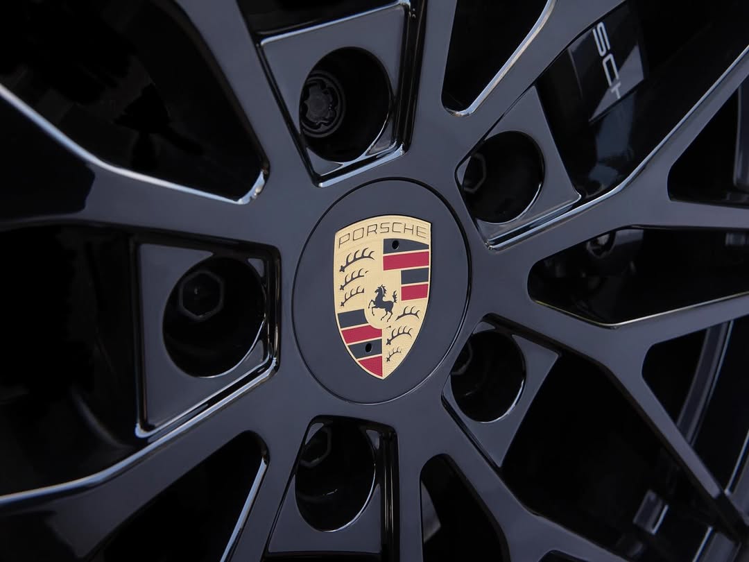 Porsche |  Jul. 25