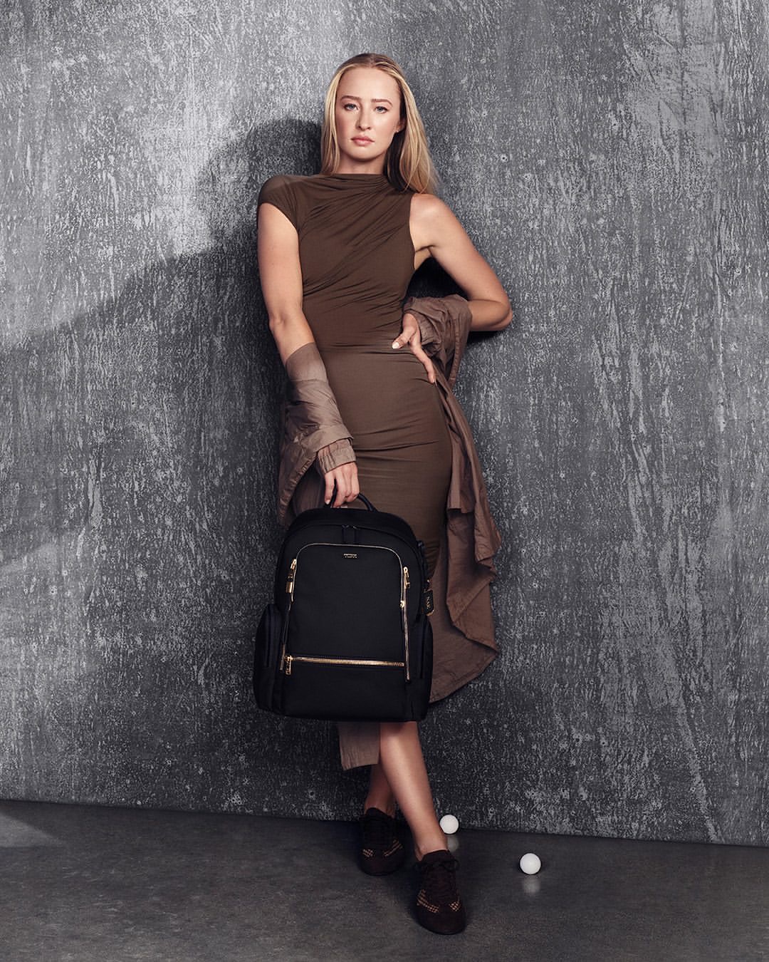 @tumitravel @lando @nellykorda  finishing by @vele...