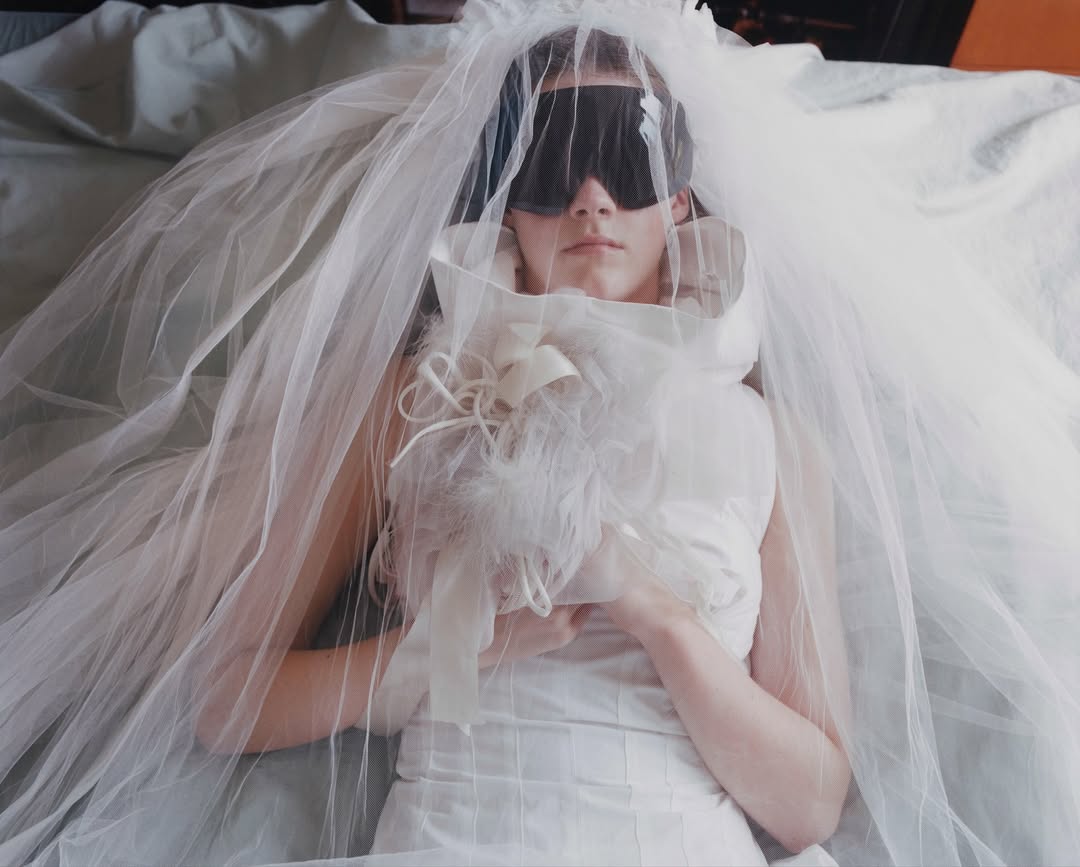 BLAU INTERNATIONAL |  Nov. 25