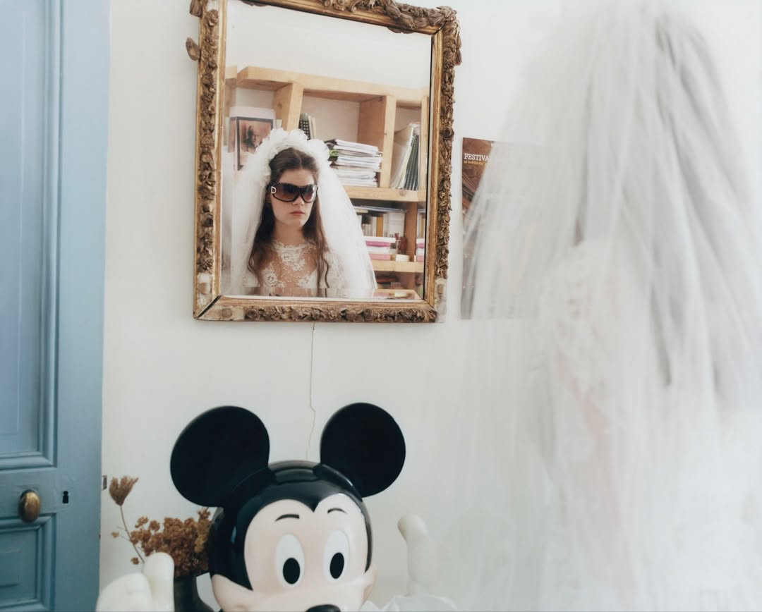 BLAU INTERNATIONAL |  Nov. 25