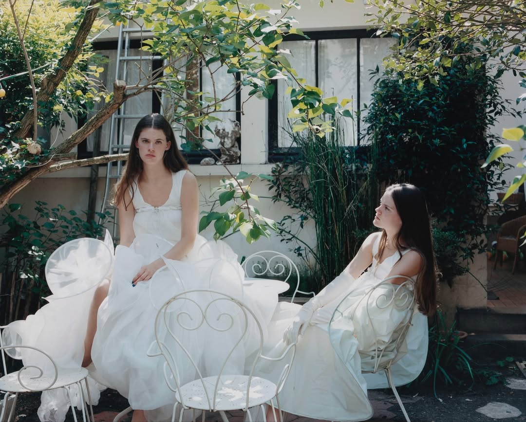 BLAU INTERNATIONAL |  Nov. 25