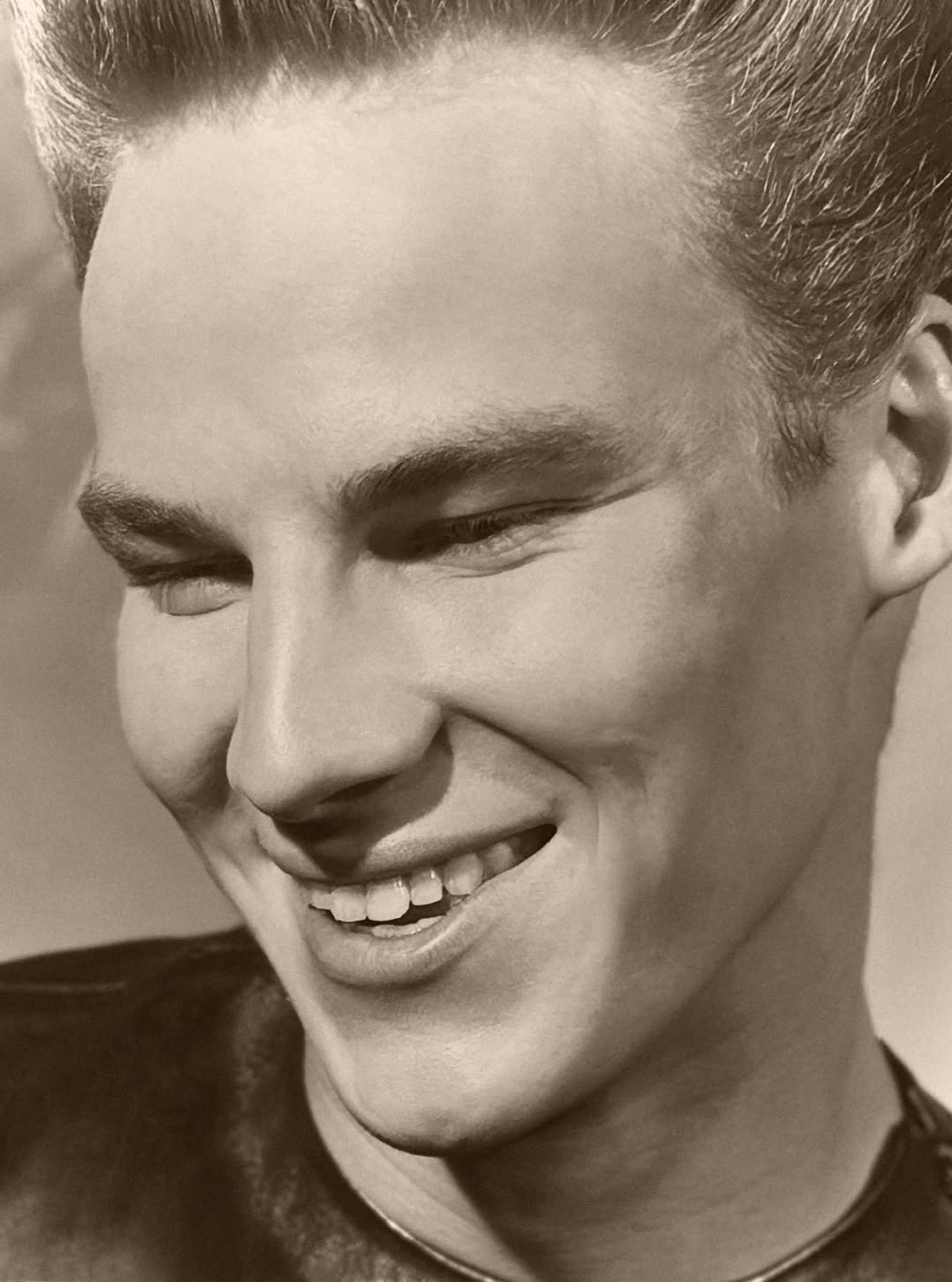 Fantastic Man |  Oct. 25