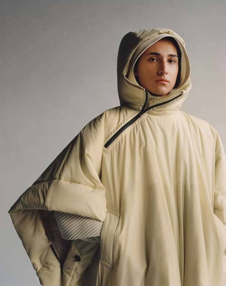 Lola & Pani X HOMME PLISSÉ ISSEY MIYAKE