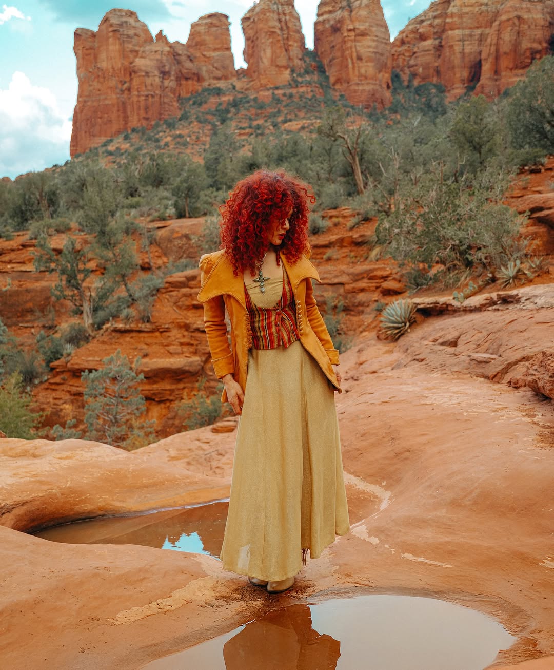 LUXIE VINTAGE |  Oct. 25