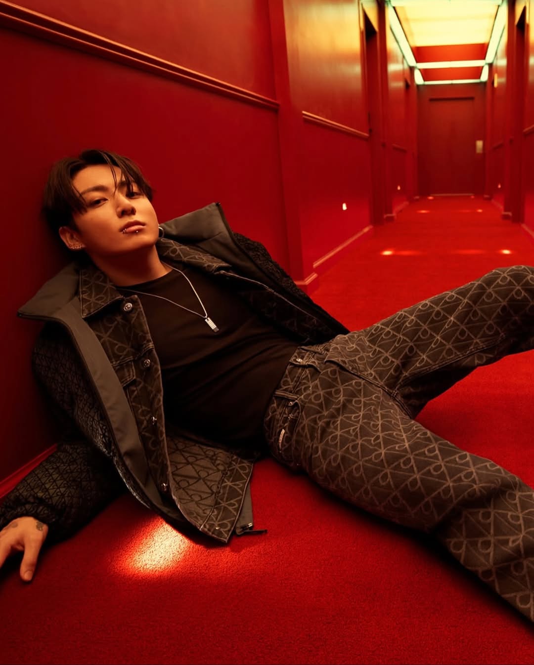 JUNG KOOK STARS IN CALVIN KLEIN’S LASTEST CAMPAI...